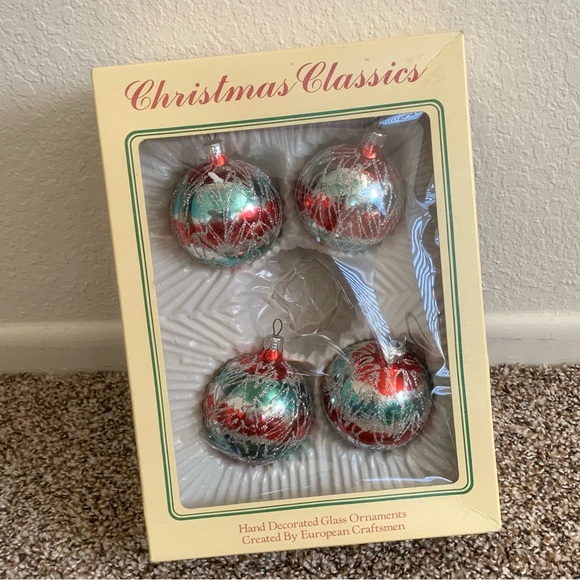 9 Vtg Christmas Classics Glass Ornaments Red Green Silver Glitter Tree Decor 2” - Picture 10 of 11